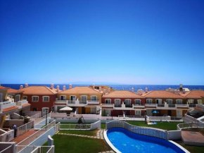 Apartment am Meer mit Pool